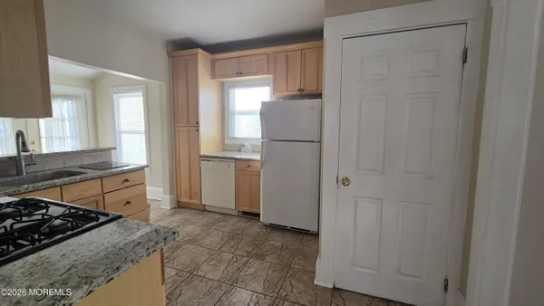 $2,750 | 16 Colfax Street, Toms River, NJ 08753