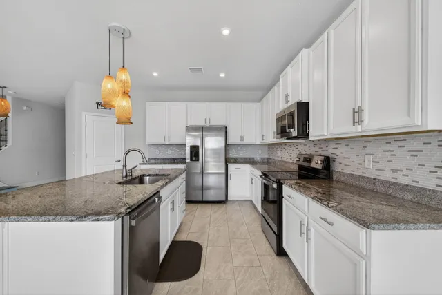 $3,300 | 10916 Southwest Robbia Way Port, Port St. Lucie, FL 34987