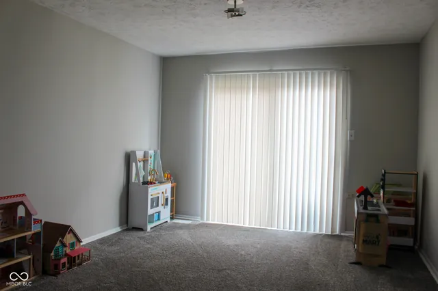 $189,900 | 219 North 9th Avenue, Beech Grove, IN 46107