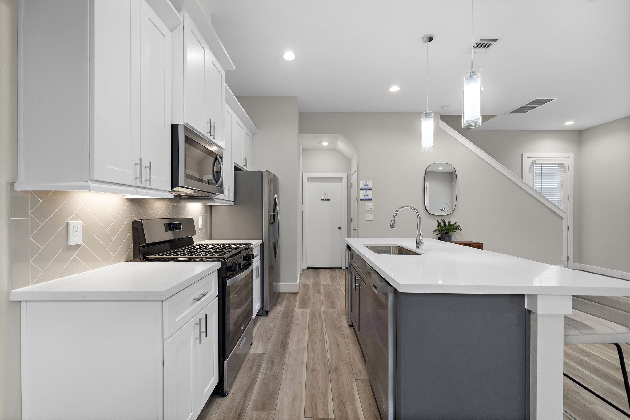 8402 Curry Road Houston, TX 77093 - Photo 24 of 32