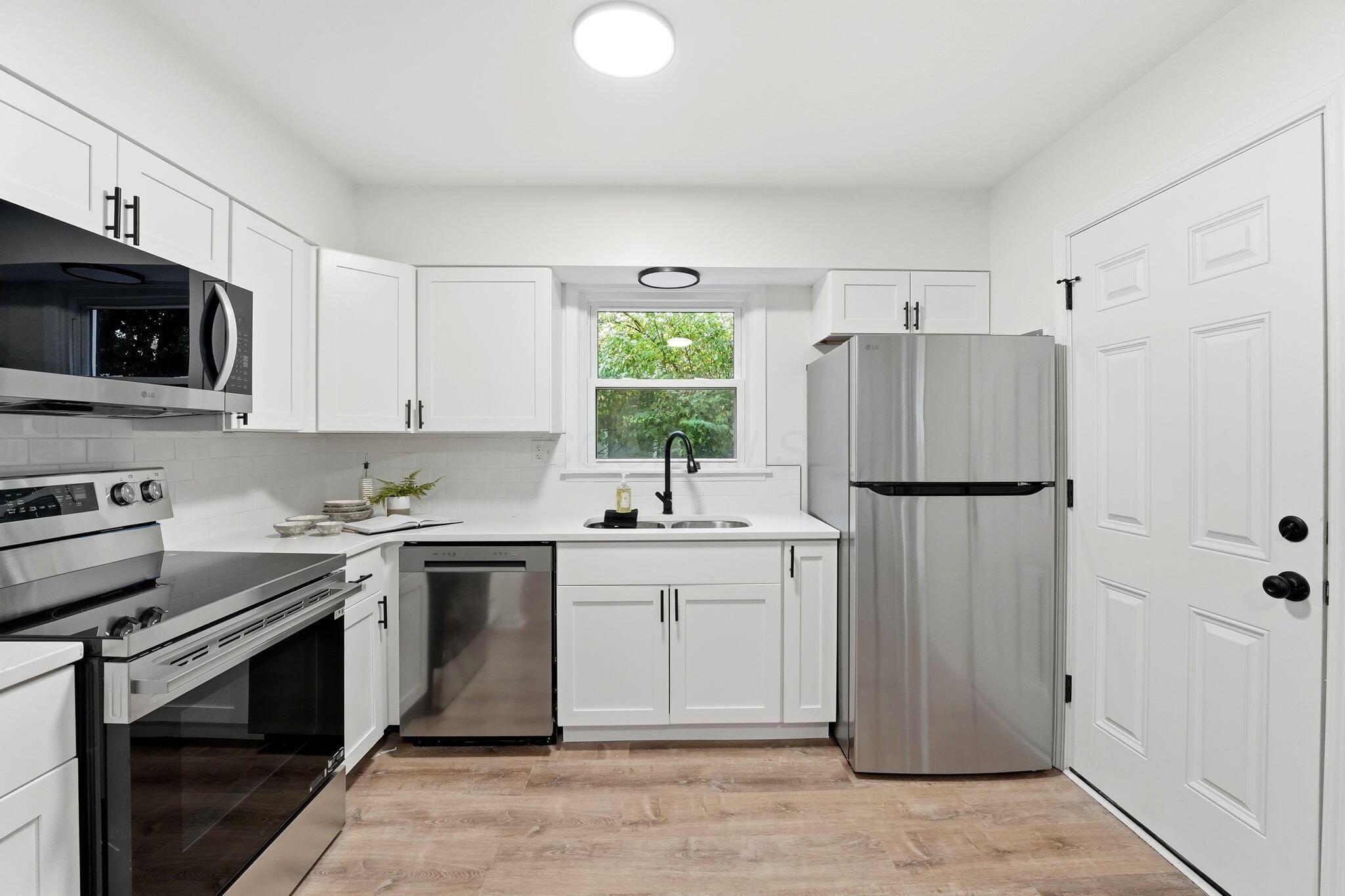 241 Sturbridge Road Columbus, OH 43228 - Photo 20 of 49 37-web-or-mls-242-sturbridge-rd