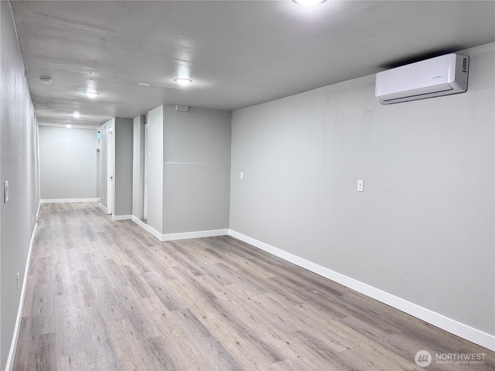 213 Willow Street Bremerton, WA 98310 - Photo 21 of 29 a view of an empty room