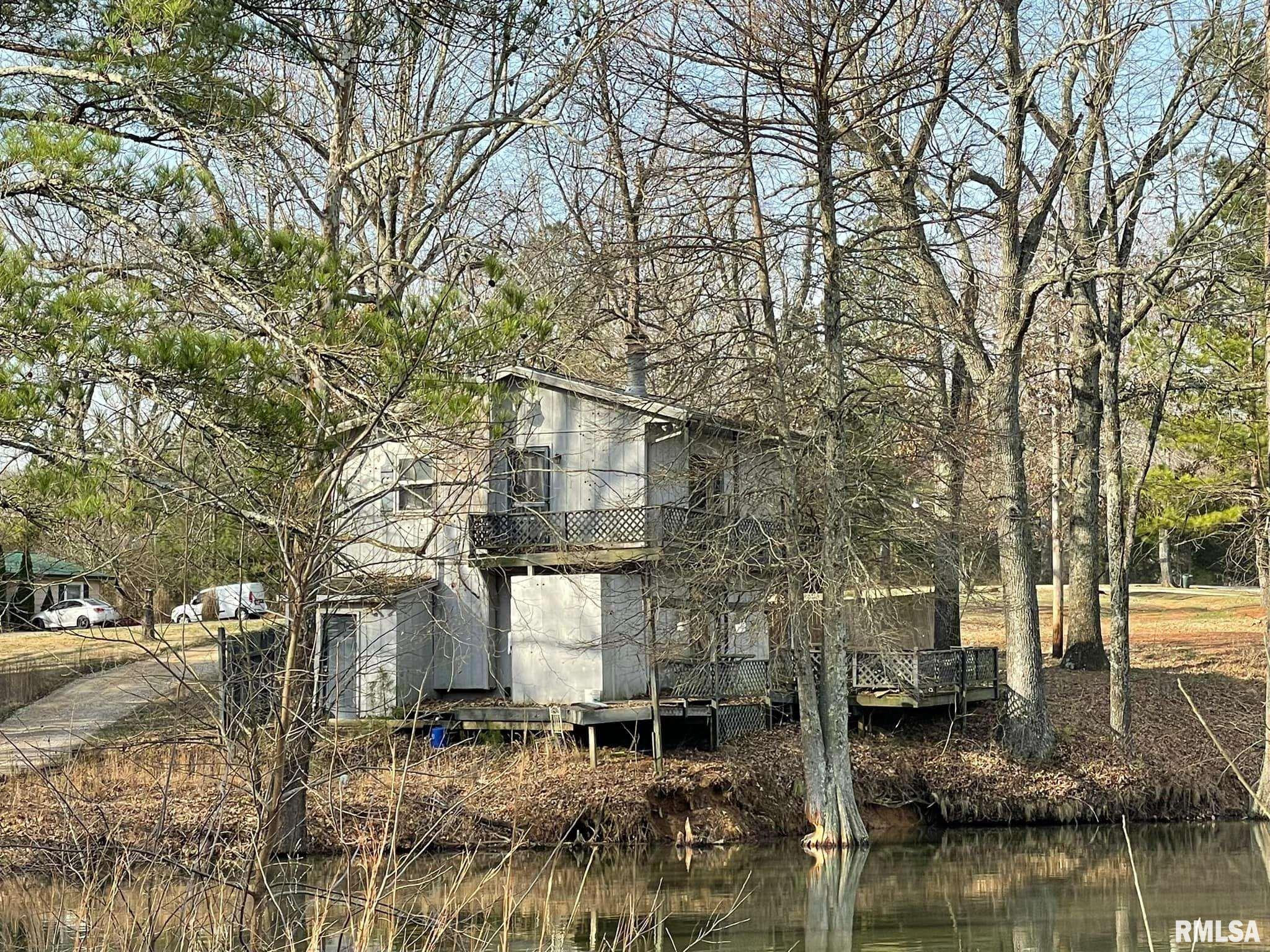 4219 Mann Lake Road Metropolis, IL 62960 - Photo 3 of 28