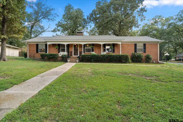 $284,900 | 113 Mockingbird Street, Mount Pleasant, TX 75455