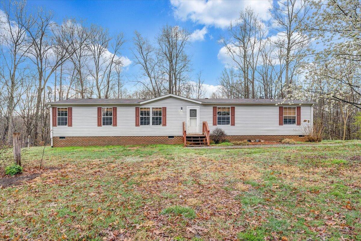 2492 Foster Road Thaxton, VA 24174 - Photo 1 of 34 a view of a house with a yard