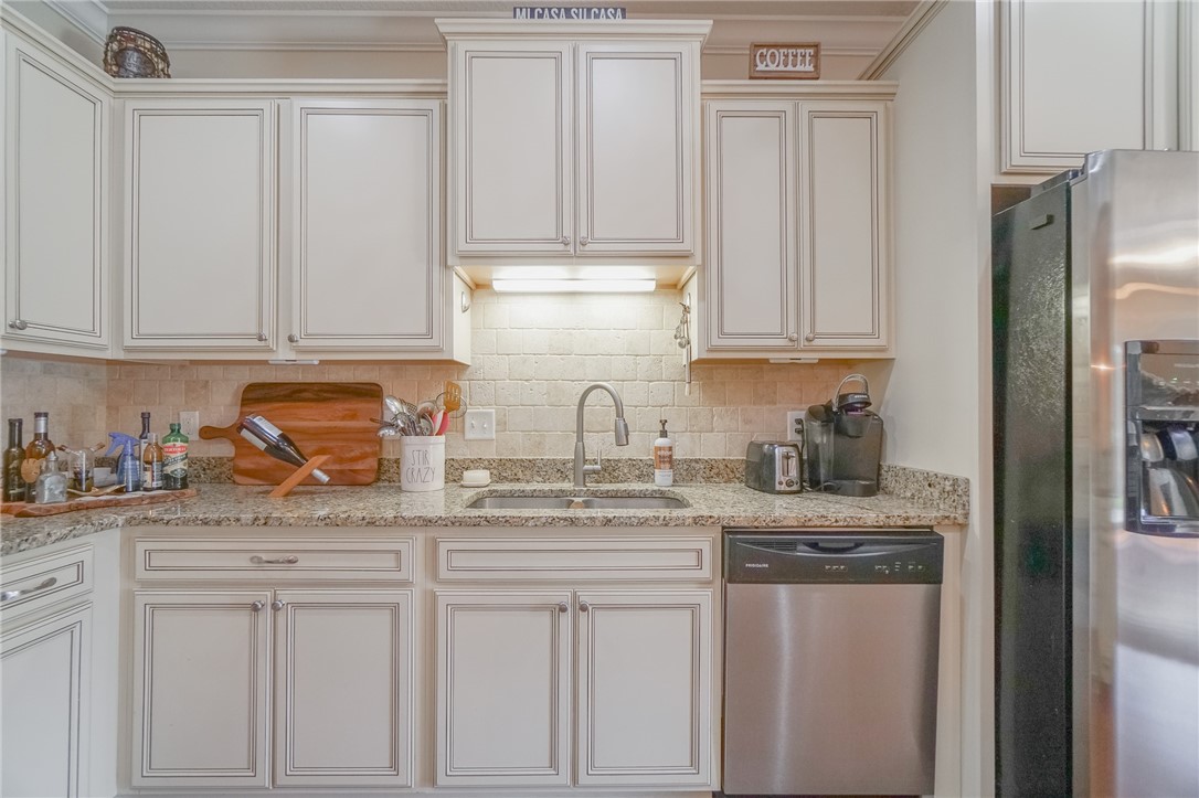 303 Reserve Lane St. Simons Island, GA 31522 - Photo 15 of 47