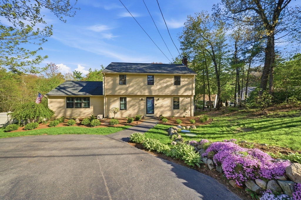 189 Ipswich Road Topsfield, MA 01983 - Photo 2 of 42