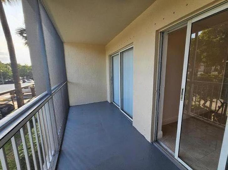 460 South Park Road, Unit 6207 Hollywood, FL 33021 - Photo 19 of 19 Balcony2