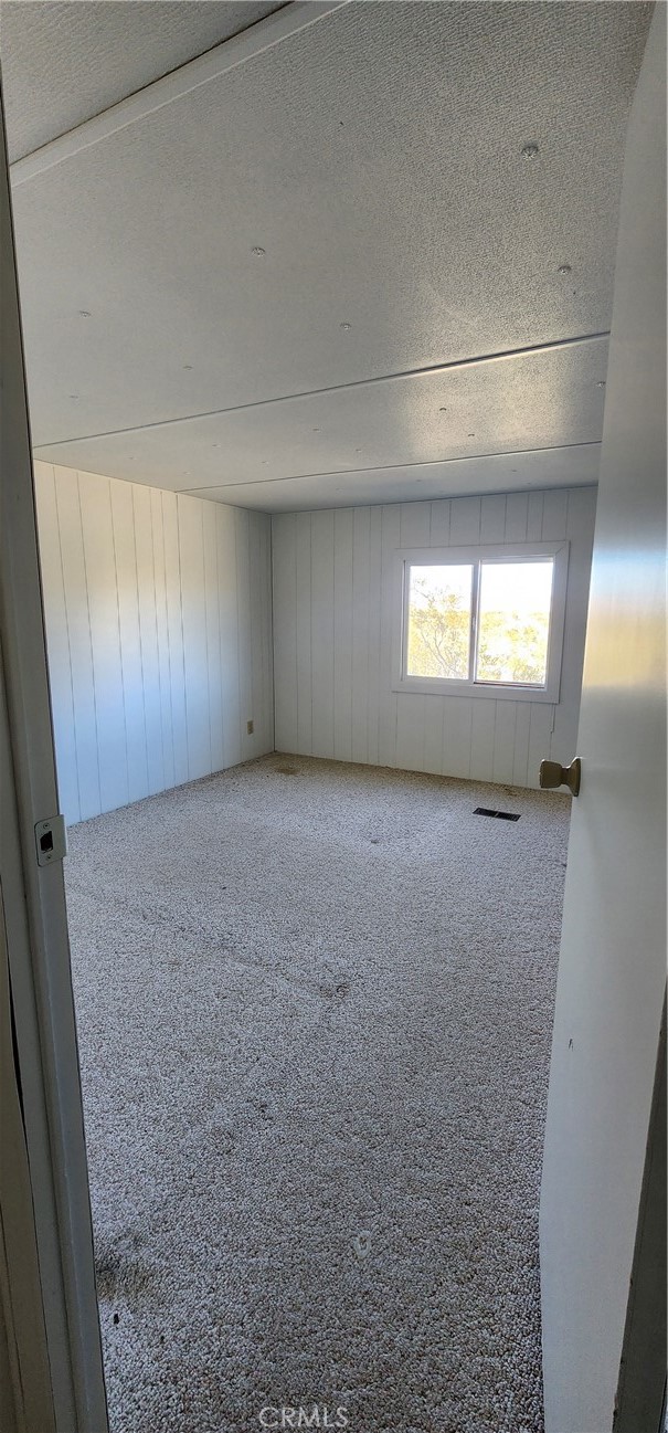6042 Milne Road Landers, CA 92285 - Photo 18 of 23 Master Single Wide