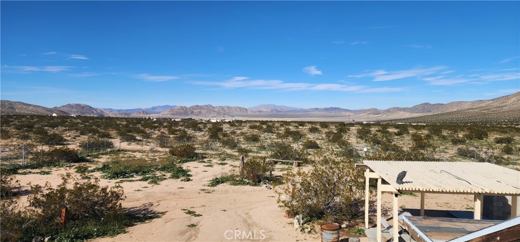 6042 Milne Road Landers, CA 92285 - Photo 21 of 23 View Deck to Means Dry Lake