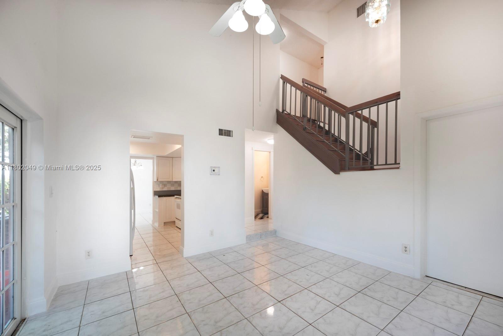 Davie Davie, FL 33024 - Photo 2 of 18