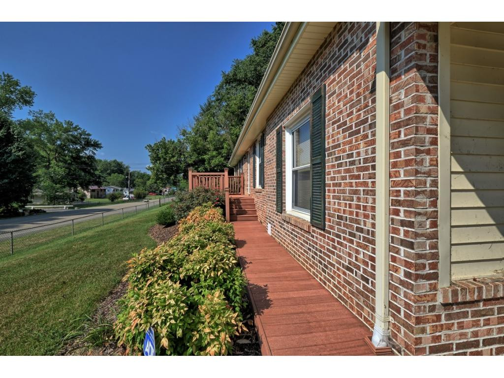 573 Silver Grove Road Bluff City, TN 37618 - Photo 6 of 30 Photo 6
