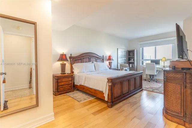 $1,330,000 | 151 Crandon Boulevard, Unit 626, Key Biscayne, FL 33149