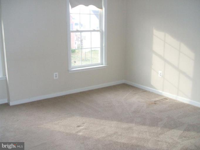 4008 Sapling Way Triangle, VA 22172 - Photo 11 of 16 Den