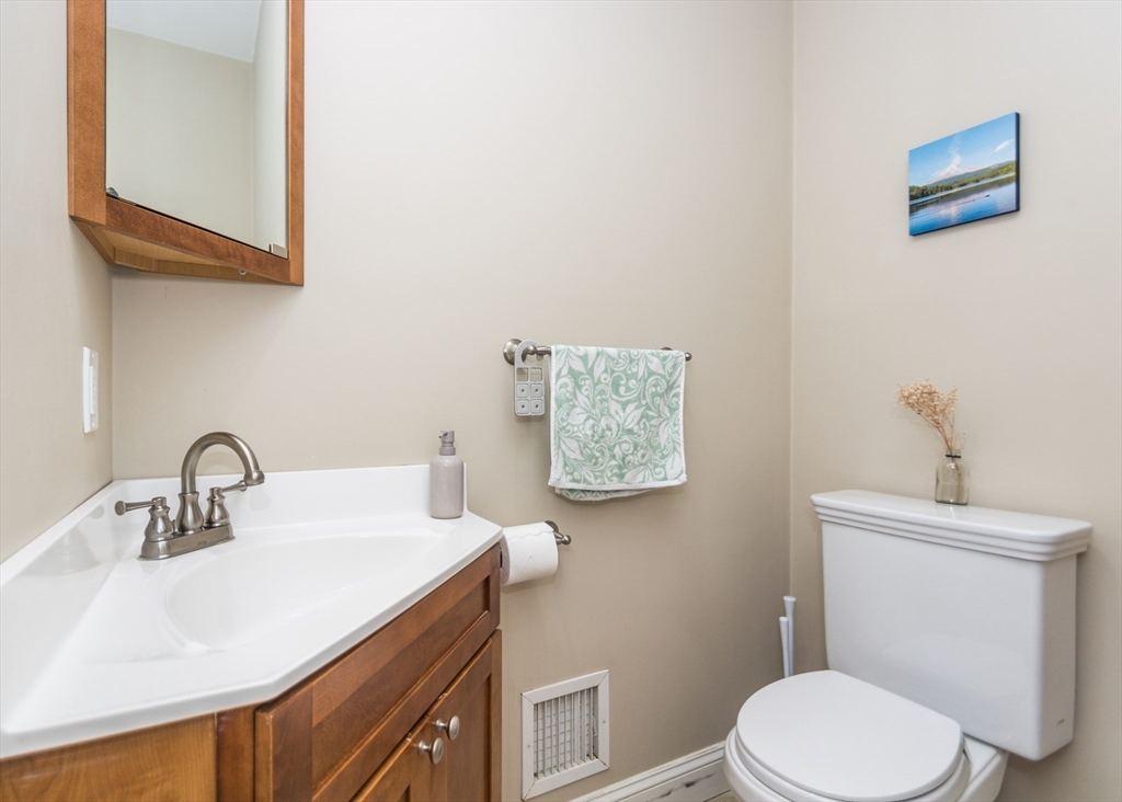 199 Broadway, Unit 2 Arlington, MA 02474 - Photo 16 of 27