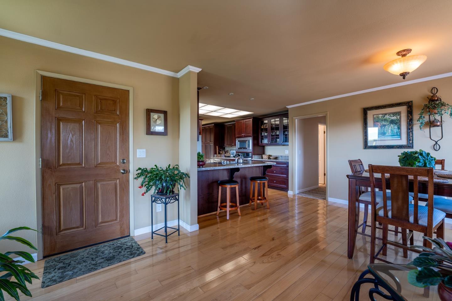 786 Old Stage Road Salinas, CA 93908 - Photo 7 of 27 Gallery Image 7