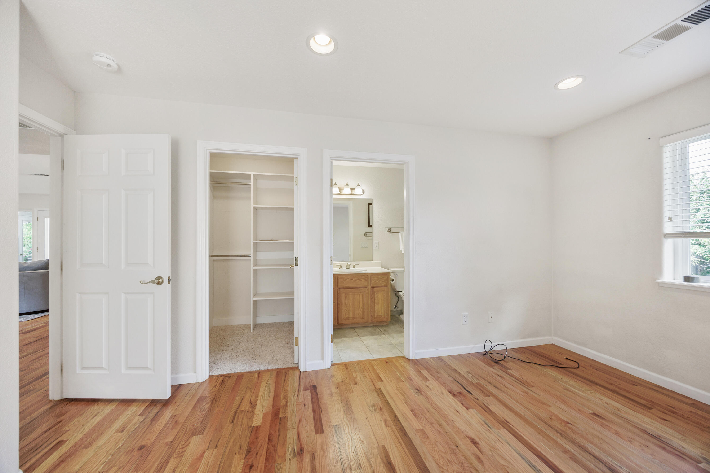 124 Walnut Place Phoenix, OR 97535 - Photo 29 of 56 APX_3540