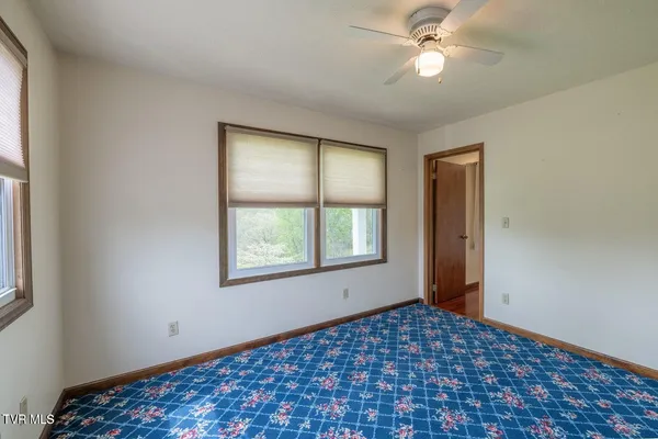 $475,000 | 207 Pleasant View Road, Rose Hill, VA 24281