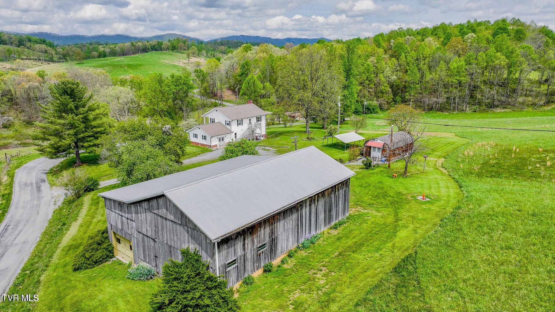 207 Pleasant View Road Rose Hill, VA 24281 - Photo 40 of 52 20250425140547424882000000-o