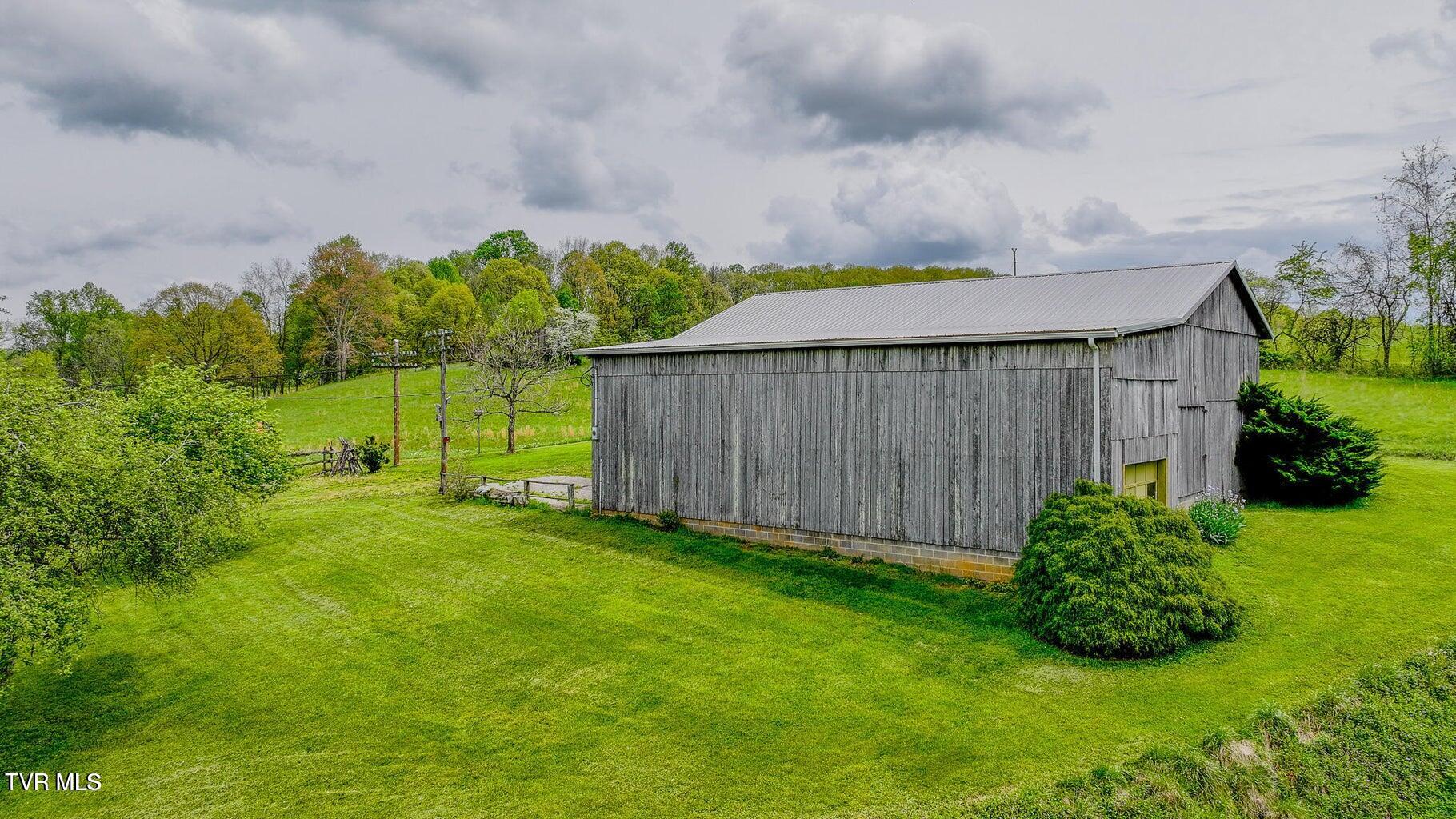 207 Pleasant View Road Rose Hill, VA 24281 - Photo 47 of 52 20250425140559331728000000-o