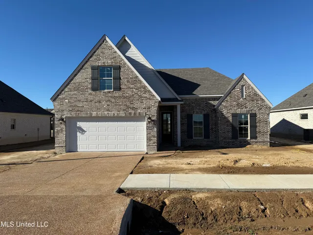 $317,500 | 3093 School Loop Rd Lake, Lake Cormorant, MS 38641