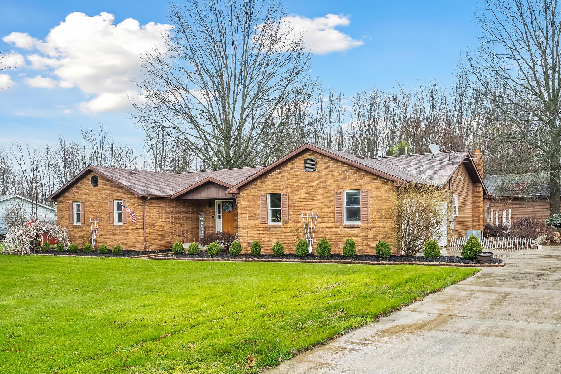 1-web-or-mls-1748 Smeltzer Rd-101
