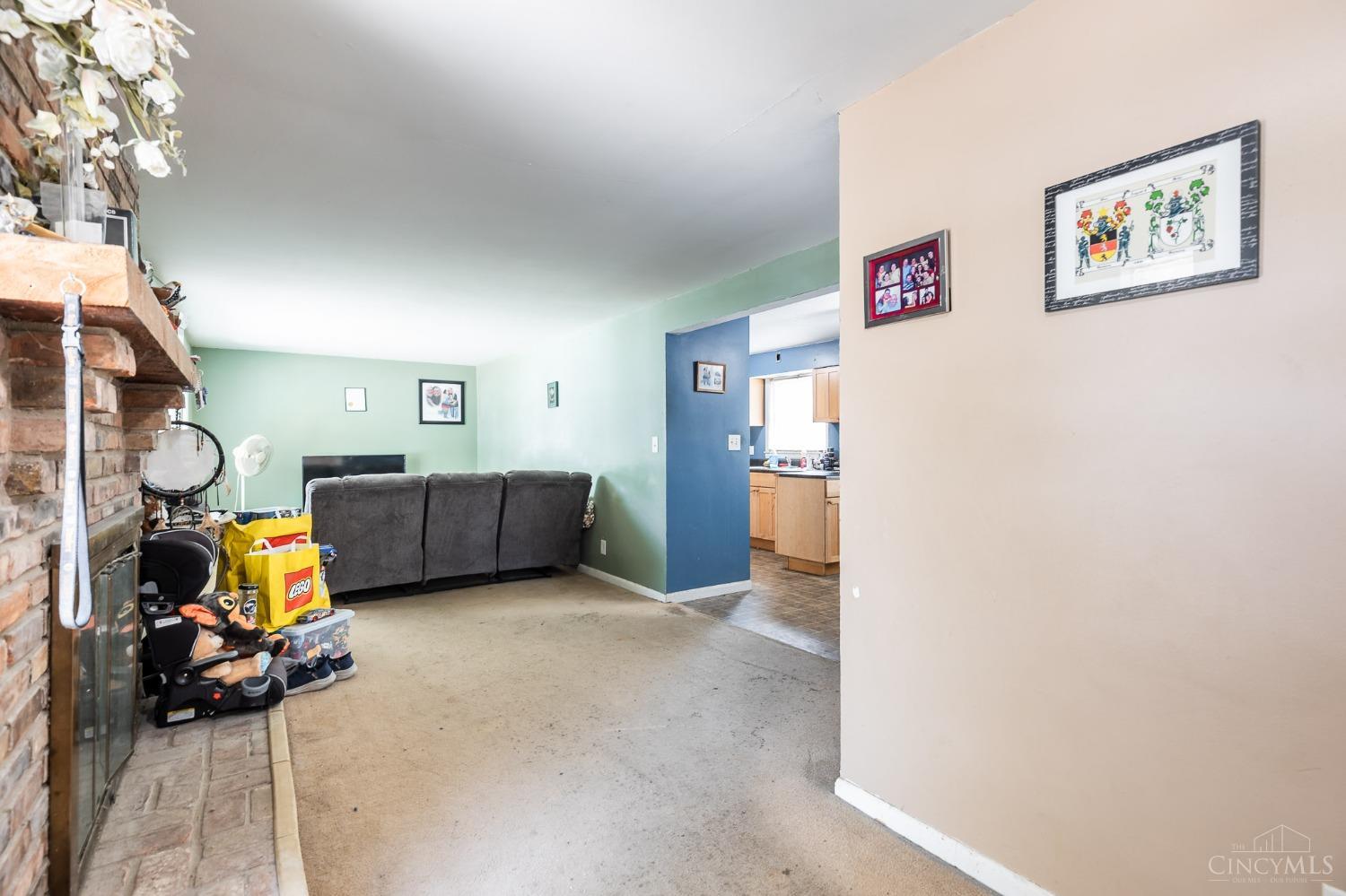 7009 Martha Road Cincinnati, OH 45230 - Photo 3 of 29 Gallery Image 3