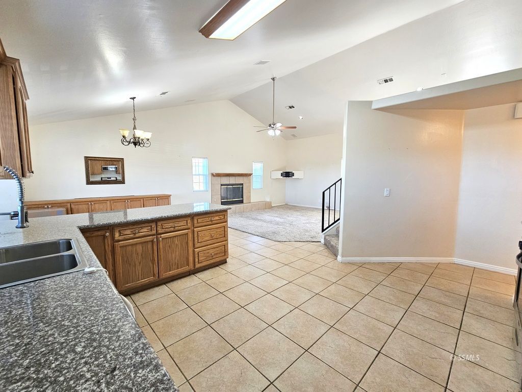 804 West Bataan Avenue Ridgecrest, CA 93555 - Photo 16 of 50