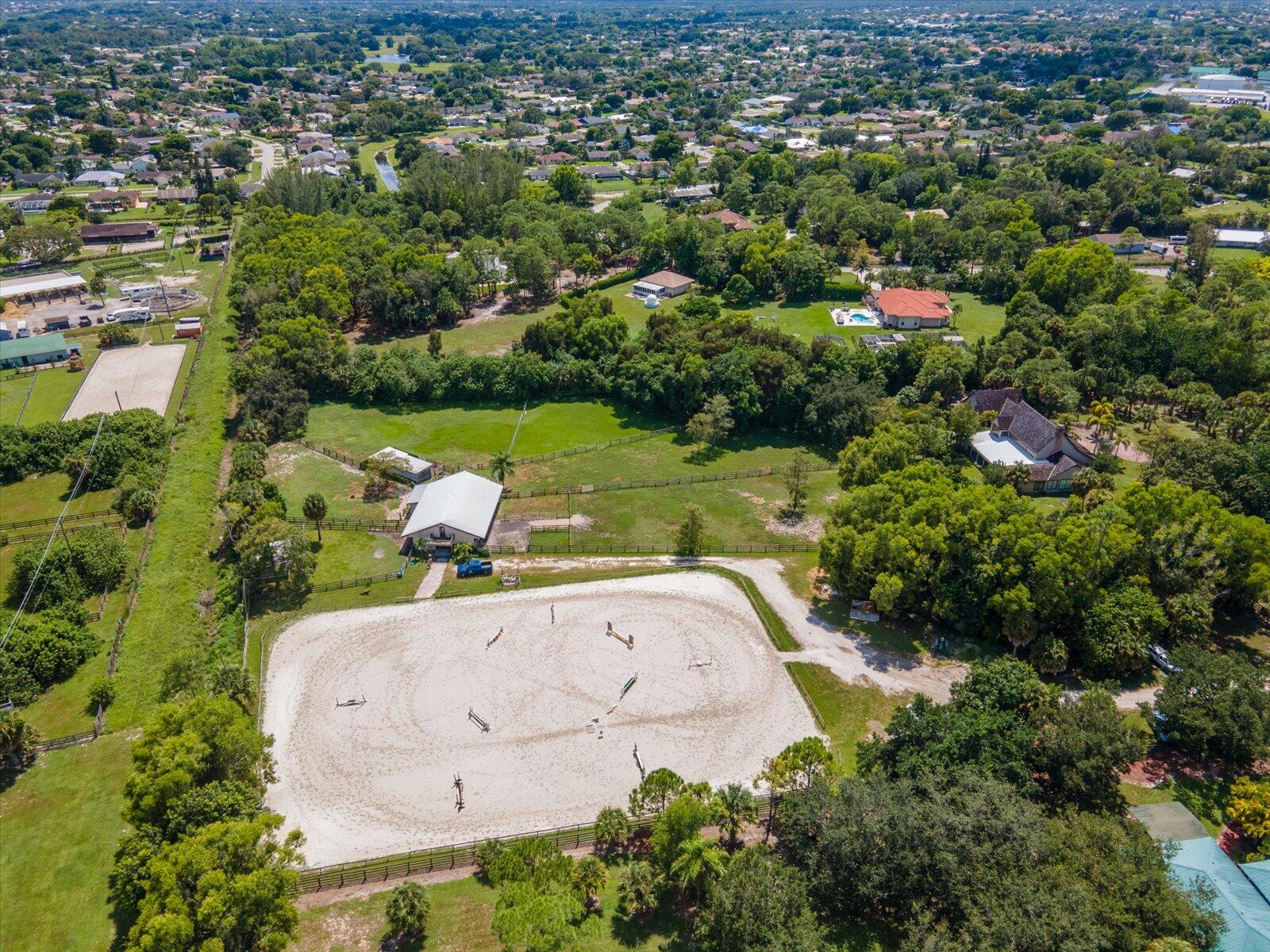 790 East Rambling Drive Wellington, FL 33414 - Photo 16 of 44 6 well laid out acres