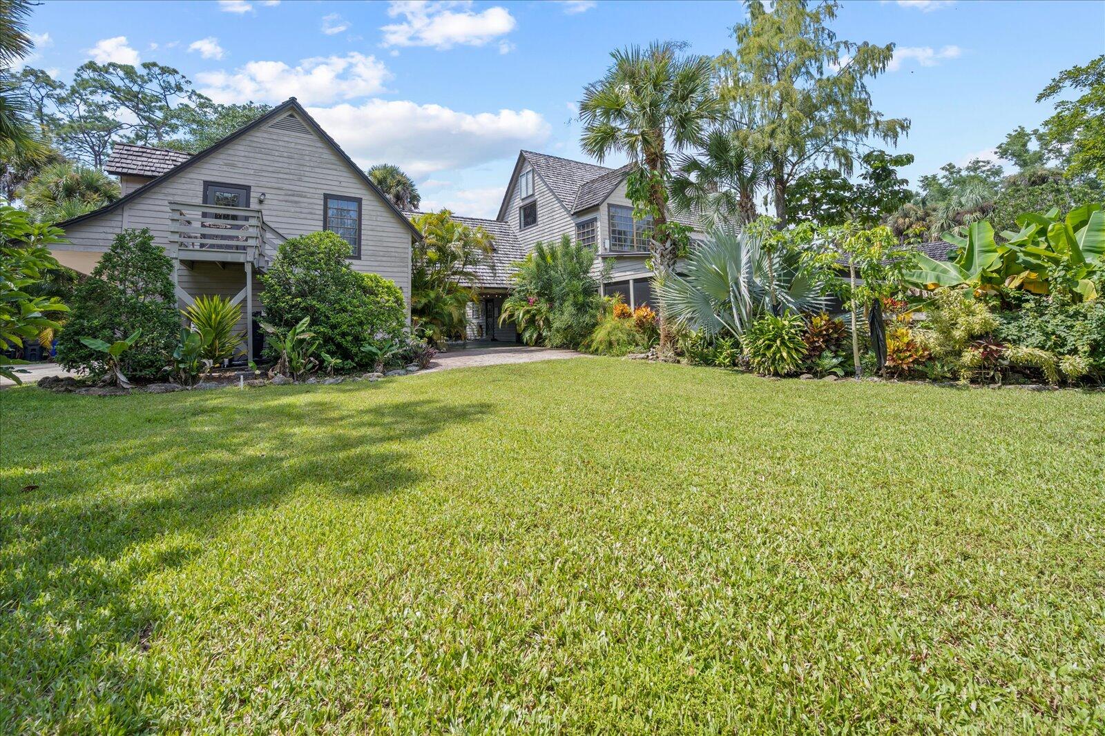 790 East Rambling Drive Wellington, FL 33414 - Photo 26 of 44 back yard
