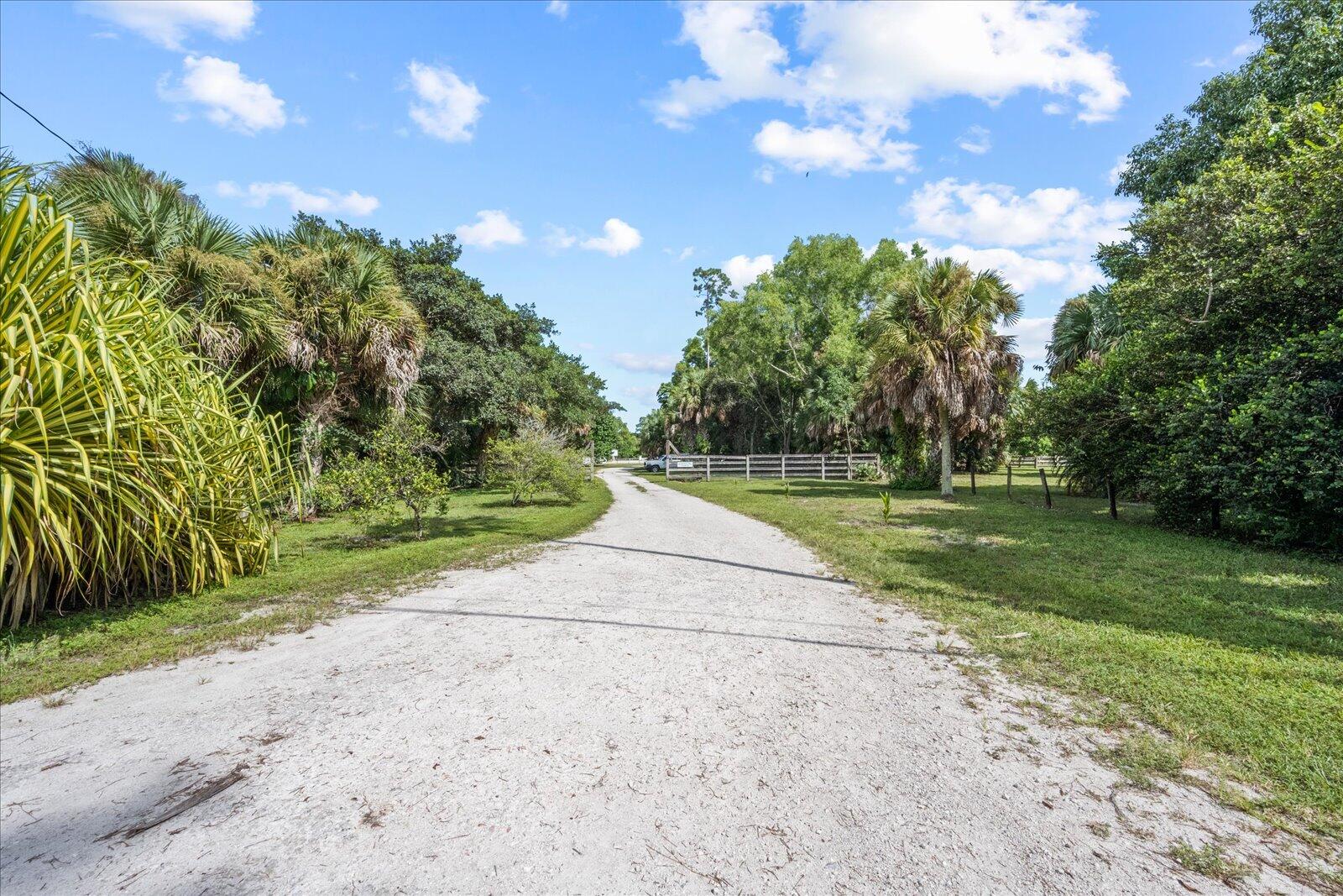 790 East Rambling Drive Wellington, FL 33414 - Photo 28 of 44 Separate barn road