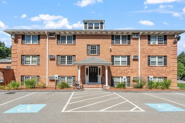 $219,900 | 36 Leonard Road, Unit 36, Boxborough, MA 01719