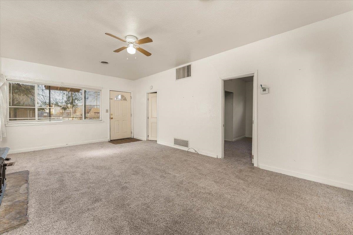 532 Madison Street Red Bluff, CA 96080 - Photo 7 of 35