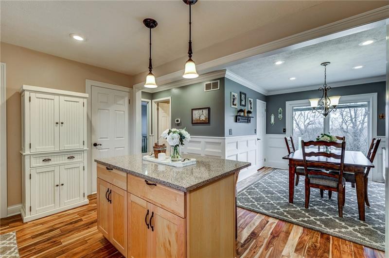 2879 Ridge Rd Extension Baden, PA 15005 - Photo 4 of 14