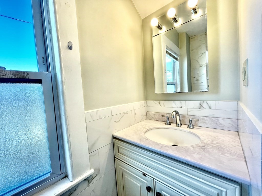 53 Sharon Road Quincy, MA 02171 - Photo 33 of 37 Gallery Image 33