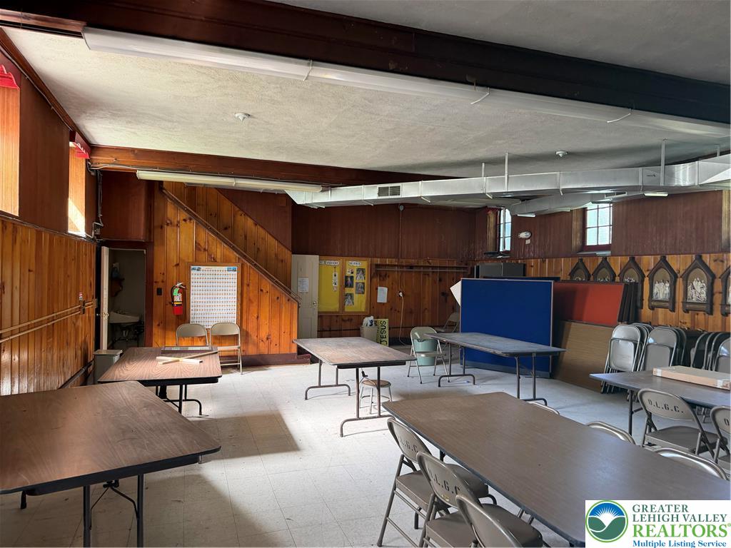 720 Delaware Avenue Portland, PA 18343 - Photo 15 of 16