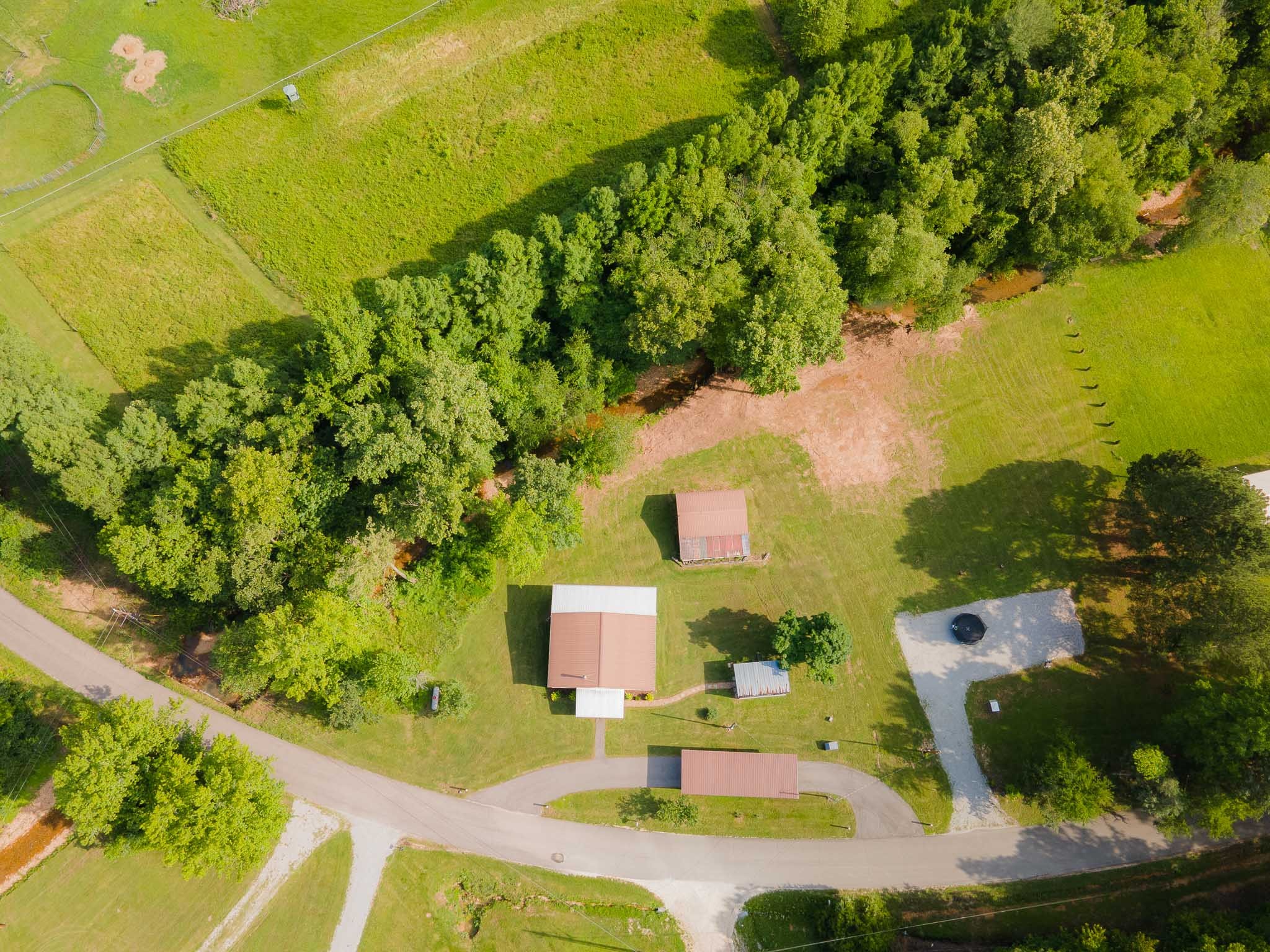 6969 Cuba Landing Road Waverly, TN 37185 - Photo 33 of 38 Gallery Image 33