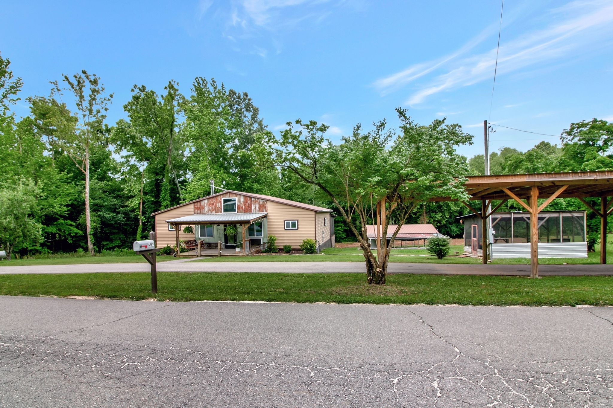 6969 Cuba Landing Road Waverly, TN 37185 - Photo 36 of 38 Gallery Image 36