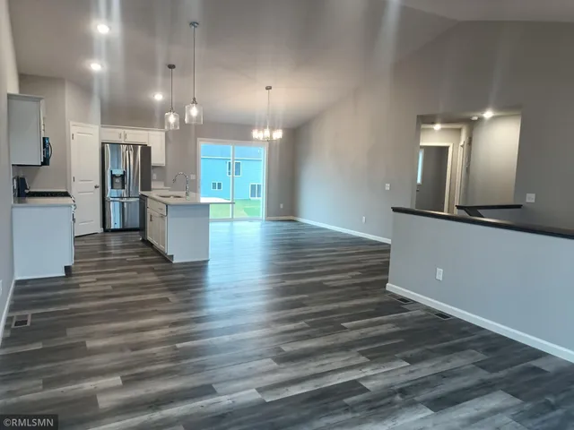 $414,900 | 343 Otto Drive North, Delano, MN 55328