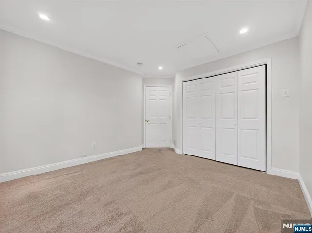 $3,950 | 124 Barclay Drive, Nutley, NJ 07110