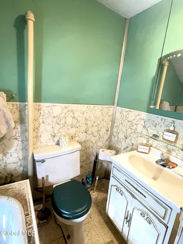 $196,000 | 3 Agawam Lane, Altamont, NY 12009