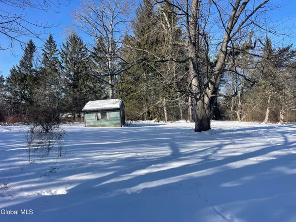 $186,000 | 3 Agawam Lane, Altamont, NY 12009