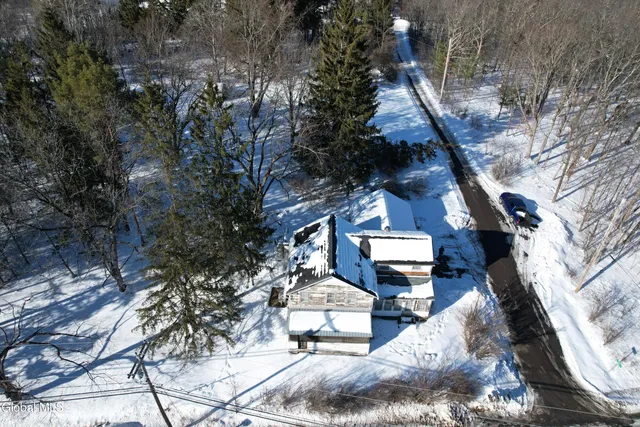 $196,000 | 3 Agawam Lane, Altamont, NY 12009