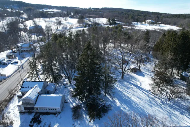 $196,000 | 3 Agawam Lane, Altamont, NY 12009