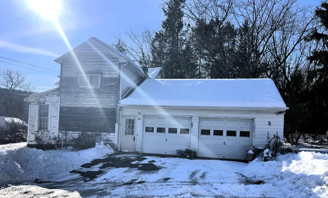 $196,000 | 3 Agawam Lane, Altamont, NY 12009