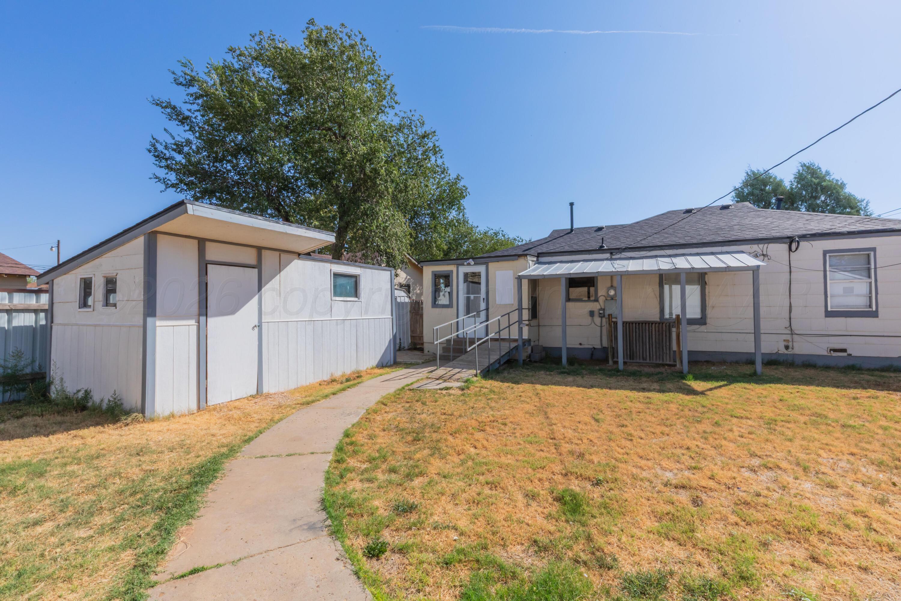 4008 Crockett Street Amarillo, TX 79110 - Photo 34 of 44 BACKYARD VIEW 4