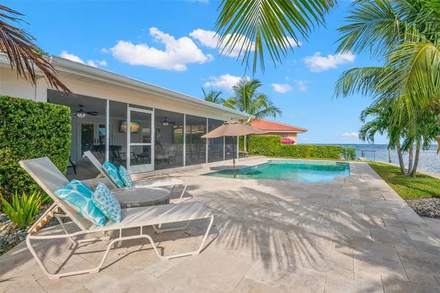 a view of a park with basketball court