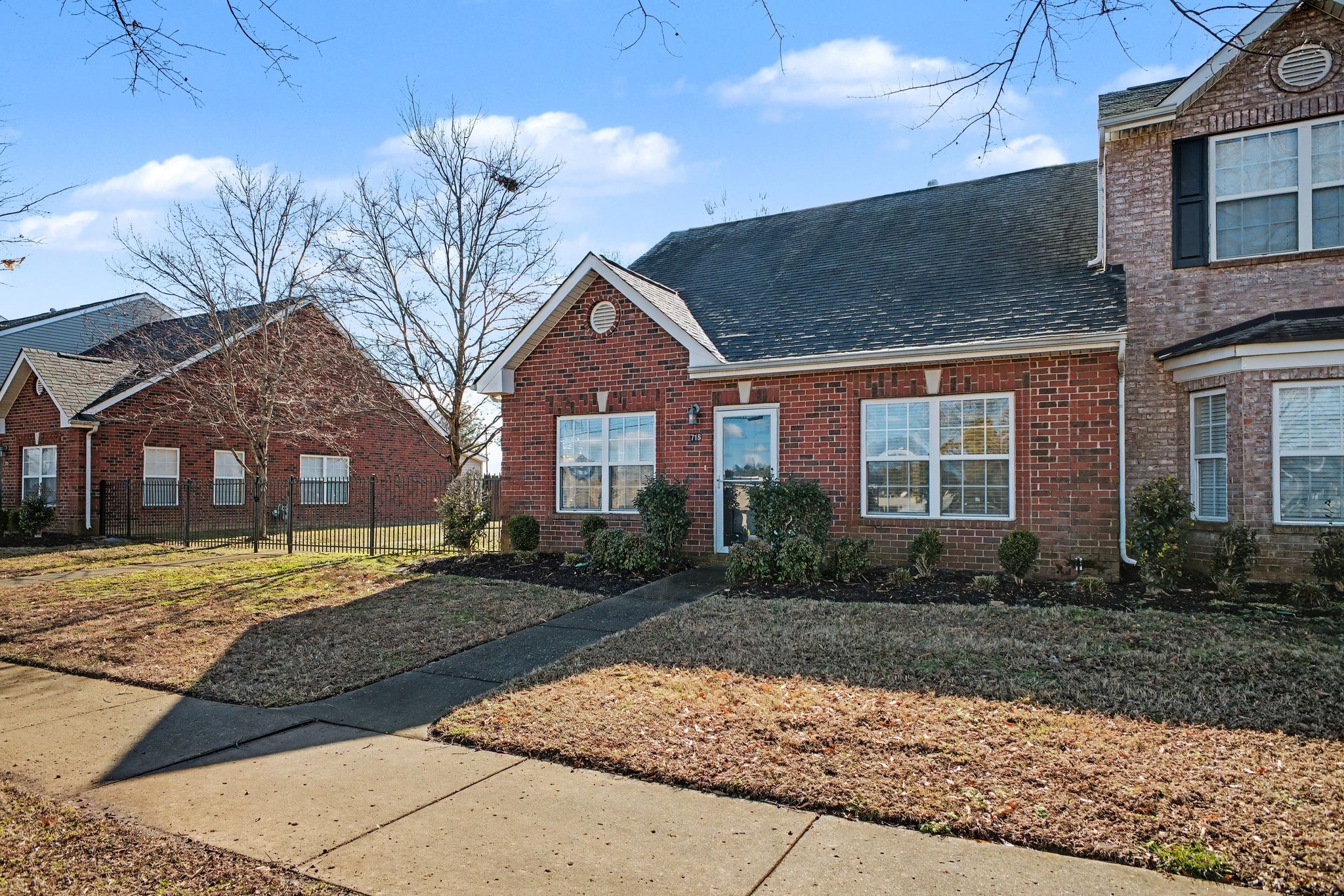 718 Del Rio Pike Franklin, TN 37064 - Photo 2 of 31