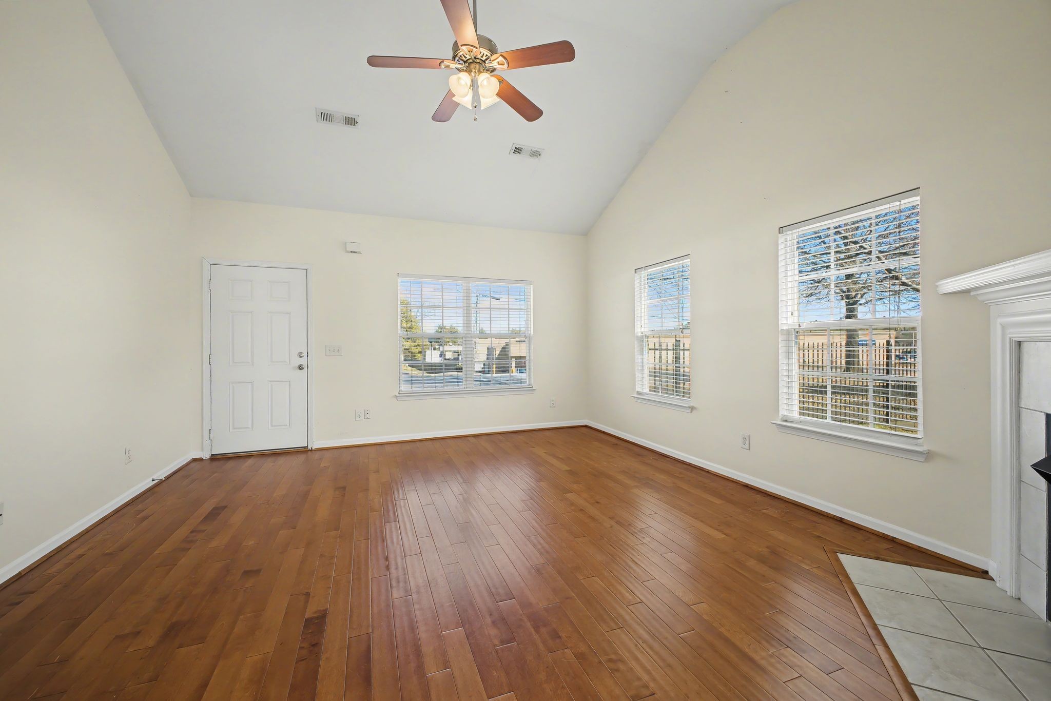 718 Del Rio Pike Franklin, TN 37064 - Photo 8 of 31