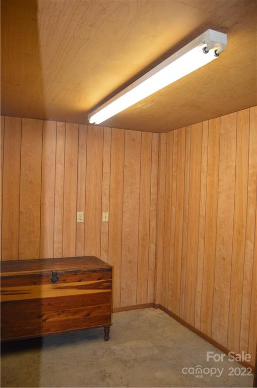 3180 Sheely Road Lenoir, NC 28645 - Photo 8 of 33 Gallery Image 8